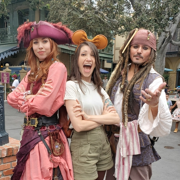 Meet your Posher, Kaypee - Picture 1 of 1